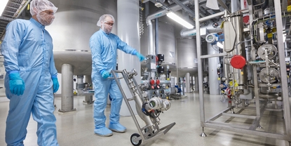 Mobile flow calibration in a clean room