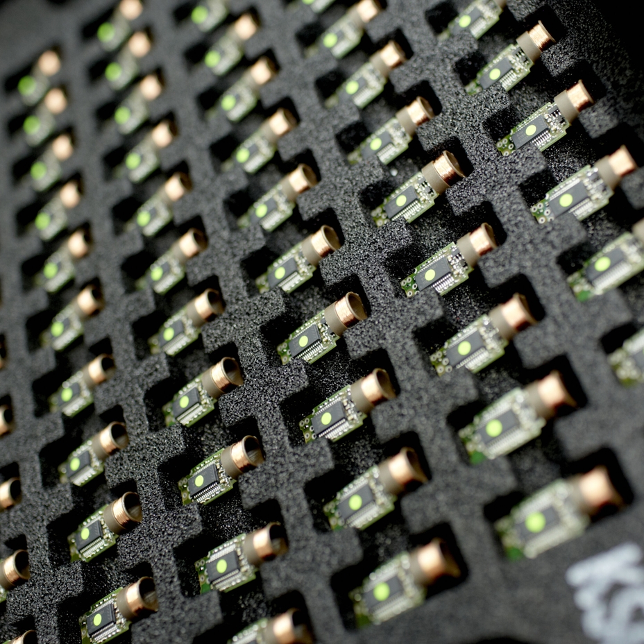 Small chips in the sensor heads make Memosens sensor digital allowing for better process control.