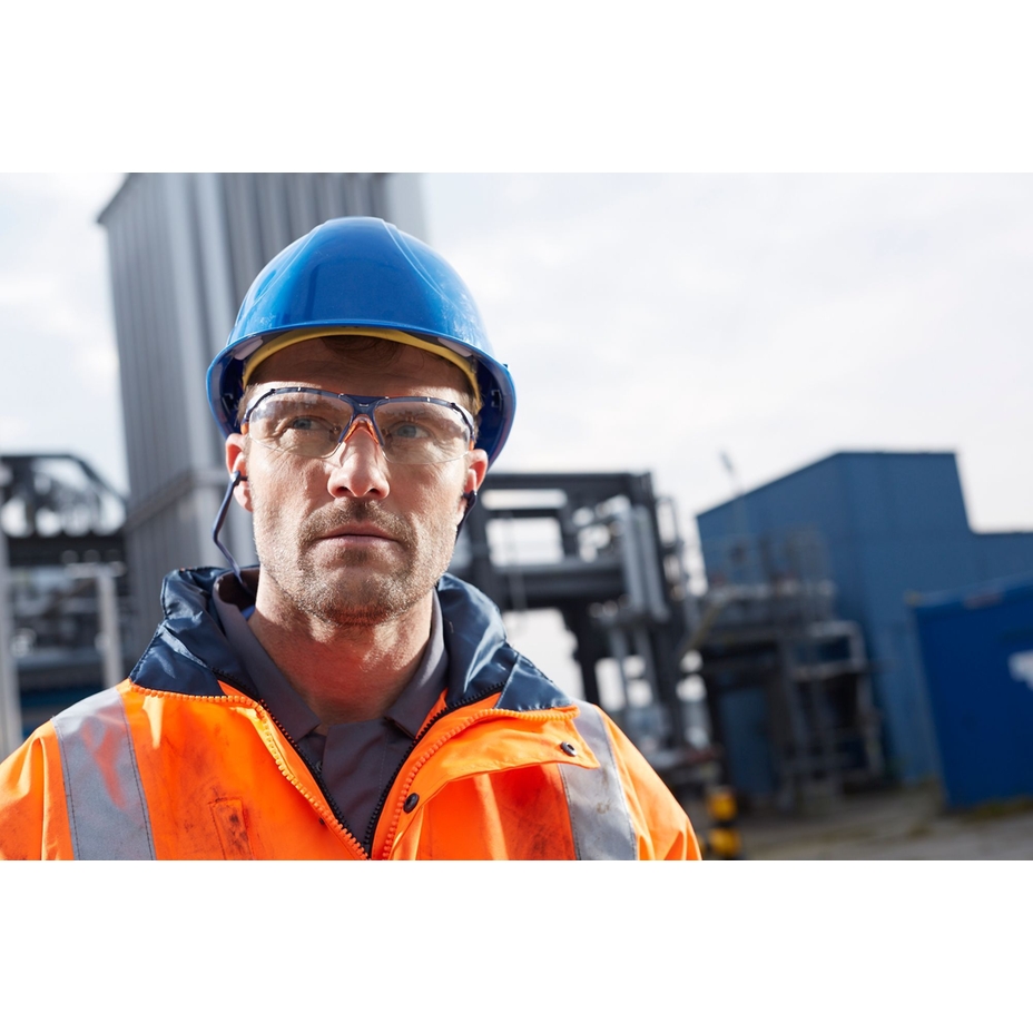 配备边缘设备的IIoT