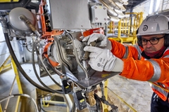 Manual inspection and cleaning of the SCP3000 dust filter