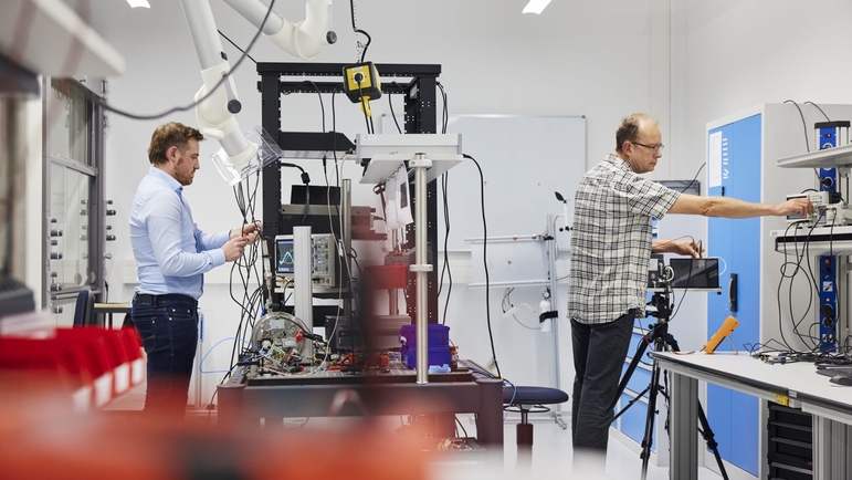 Last year Endress+Hauser filed 294 patent applications and set aside 281.4 million euros.