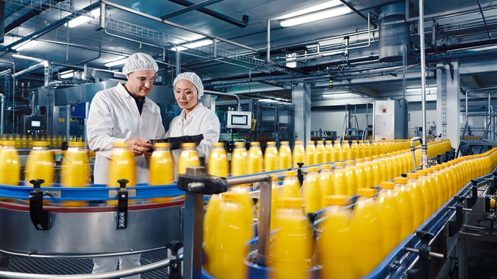 Food & beverage plant worker