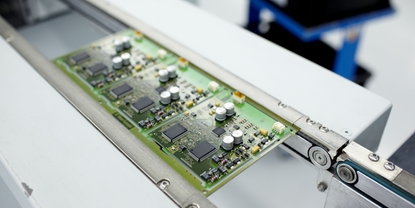 自动化印刷电路板(PCB)组装