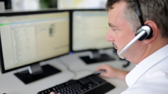 Remote troubleshooting service provider