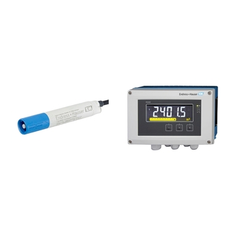 The CM82 two-wire transmitter for pH, ORP, oxygen, conductivity with the RIA46 four-wire field meter Bundle of CM82 transmitter and RIA46 field meter