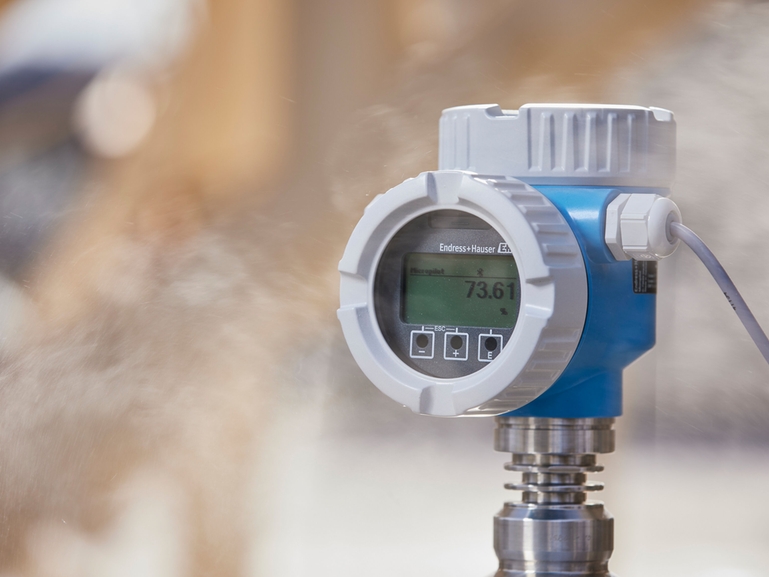 Micropilot - Dust-resistant - Material flow, dust and filling noise