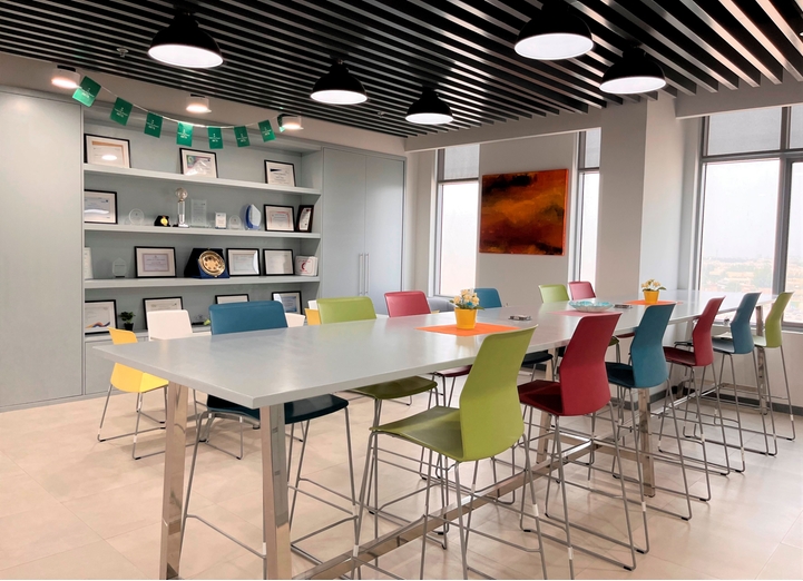 Informal meeting area at Endress+Hauser Saudi Arabia