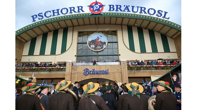 慕尼黑啤酒节上的Pschorr Bräurosl帐篷
