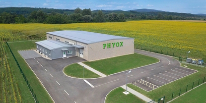 Phyox公司的现代化微藻生产车间