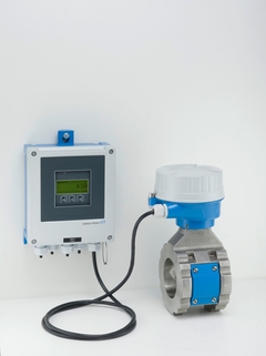 Proline Teqwave MW 500微波固体浓度计，搭配分体式变送器