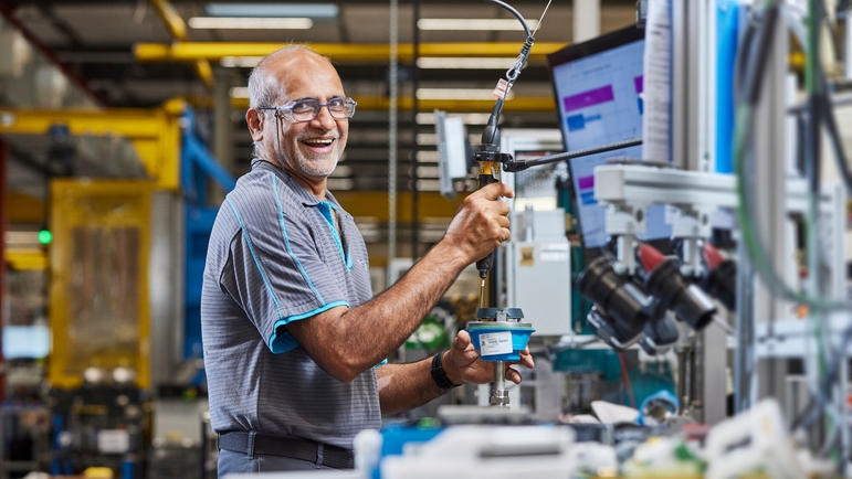 Endress+Hauser has over 18,000 employees worldwide. 